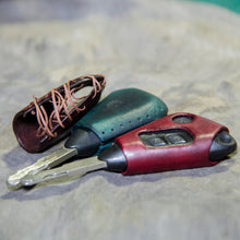 Load image into Gallery viewer, Subaru car key leather cover
