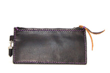 Load image into Gallery viewer, Simple hand made leather wallet pouch with a zipper, made in Australia 
